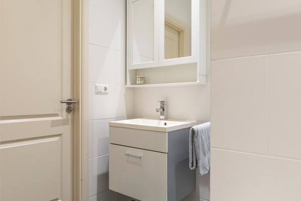 Medium property photo - Van Ostadestraat 112A, 1072 TC Amsterdam